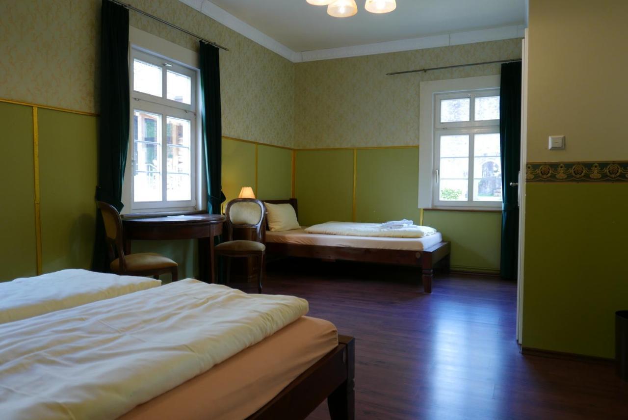 Tagungszentrum-Allerheiligen Hotel Loewenherz Oppenau Extérieur photo