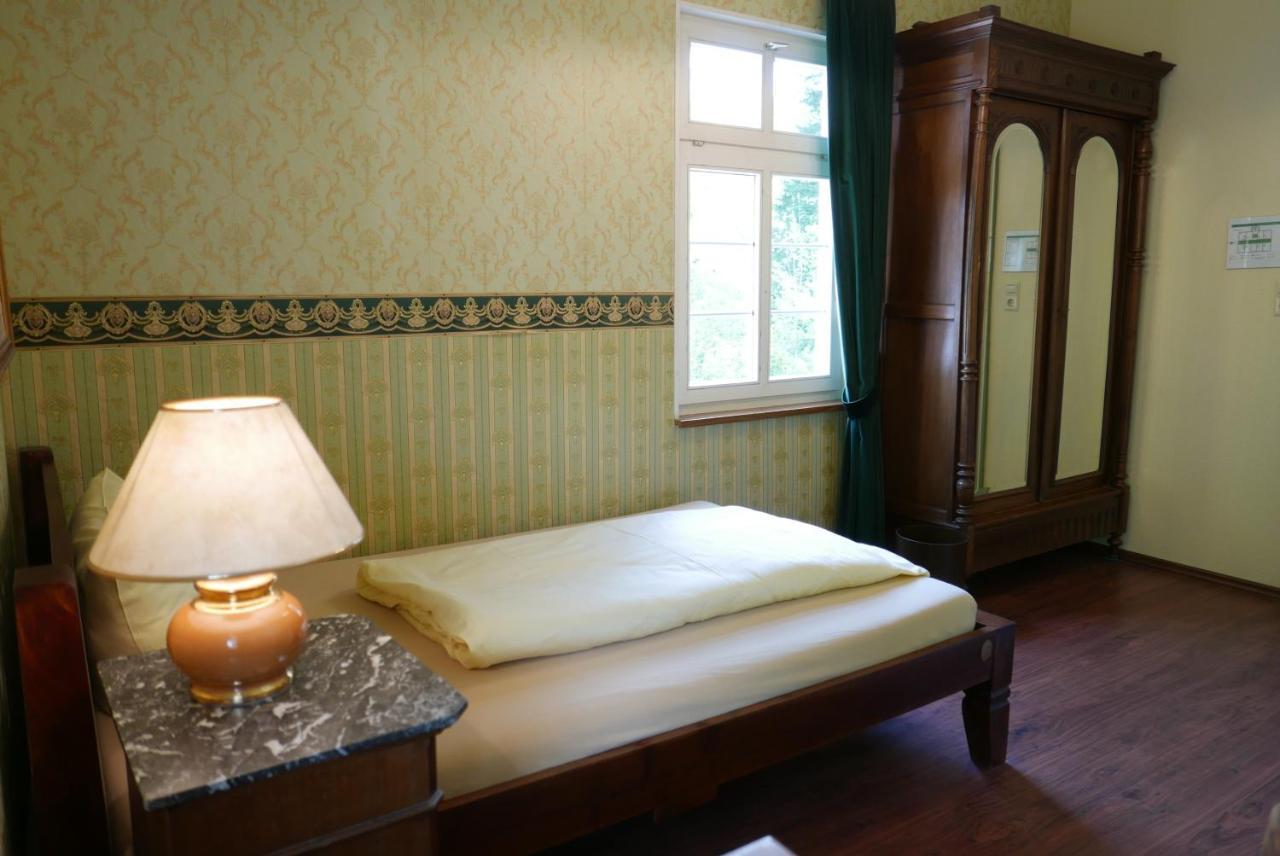 Tagungszentrum-Allerheiligen Hotel Loewenherz Oppenau Extérieur photo